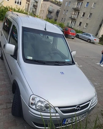 Opel Combo cena 10500 przebieg: 261000, rok produkcji 2006 z Kraków małe 11